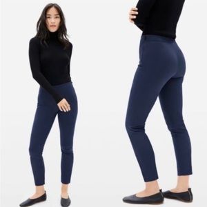 EVERLANE  The Side-Zip Stretch Cotton Pant In Navy Blue  Size. 8